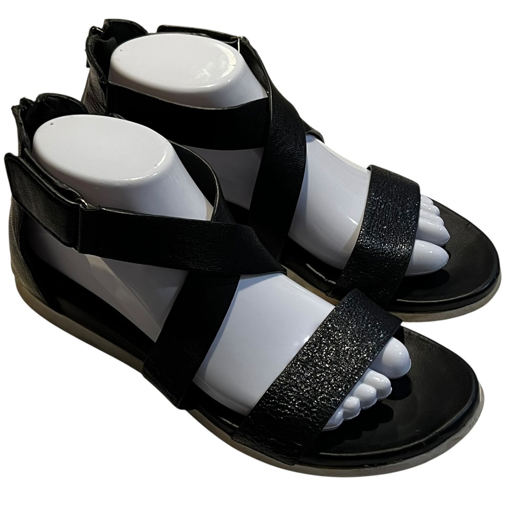 Sofft Black Leather Criss Cross Strap Flat Sandals Women's Size‎ 8.5 Casual